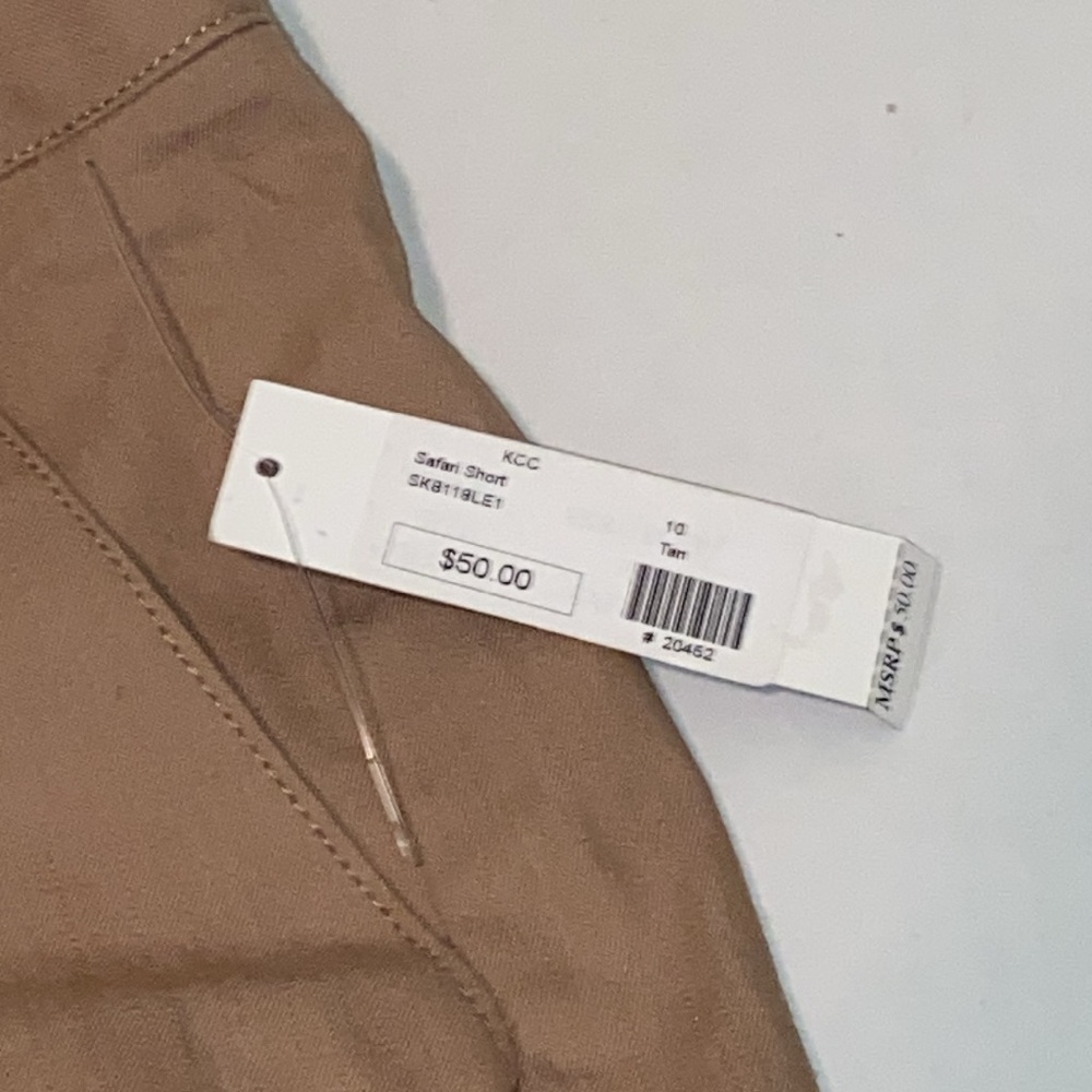 Larry Levine Women’s Size 10 New Tan Bermuda Safari Shorts - Picture 4 of 6